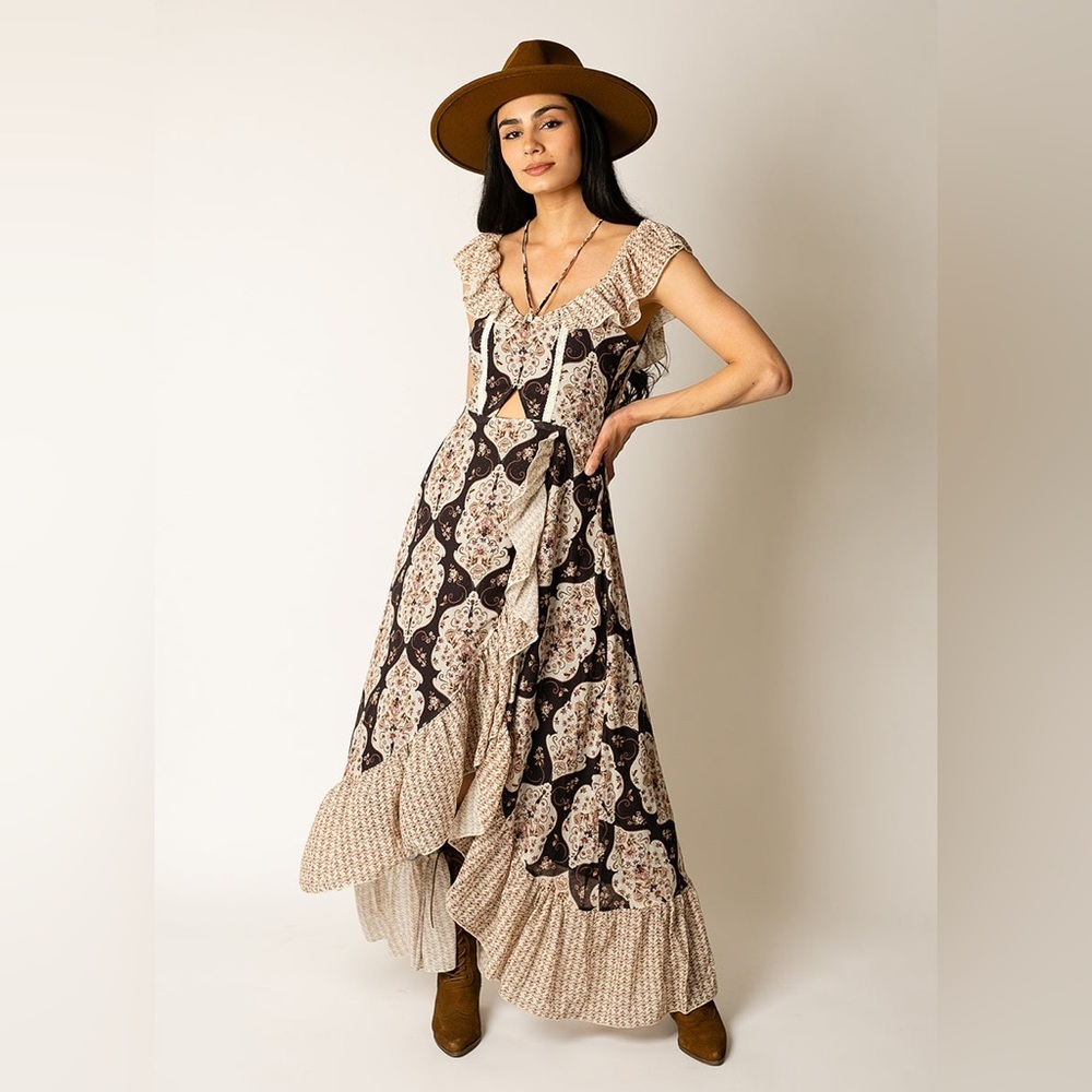Bohemian Black and Cream Maxi Dress - Picture 2 of 10